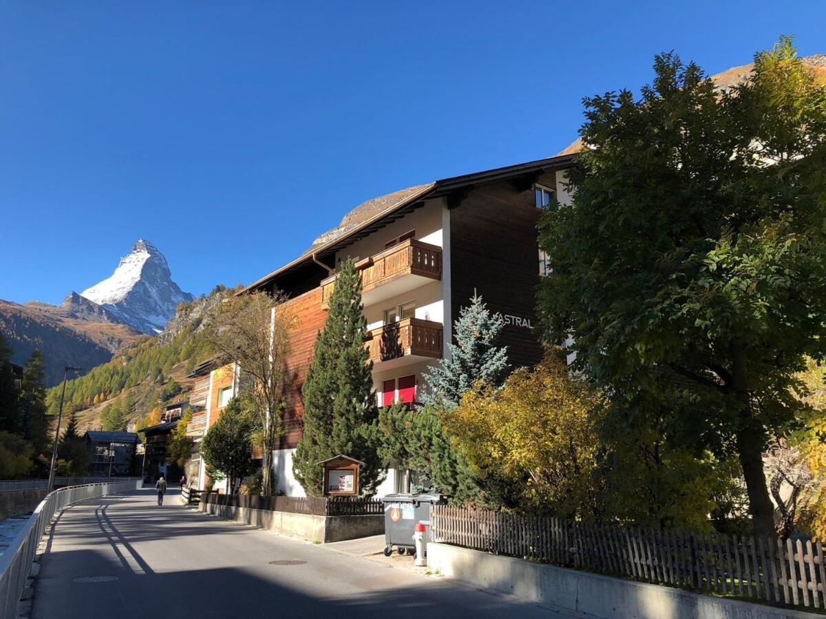 Eagle Apartment With Splendid And Direct View Of The Matterhorn Zermatt Extérieur photo